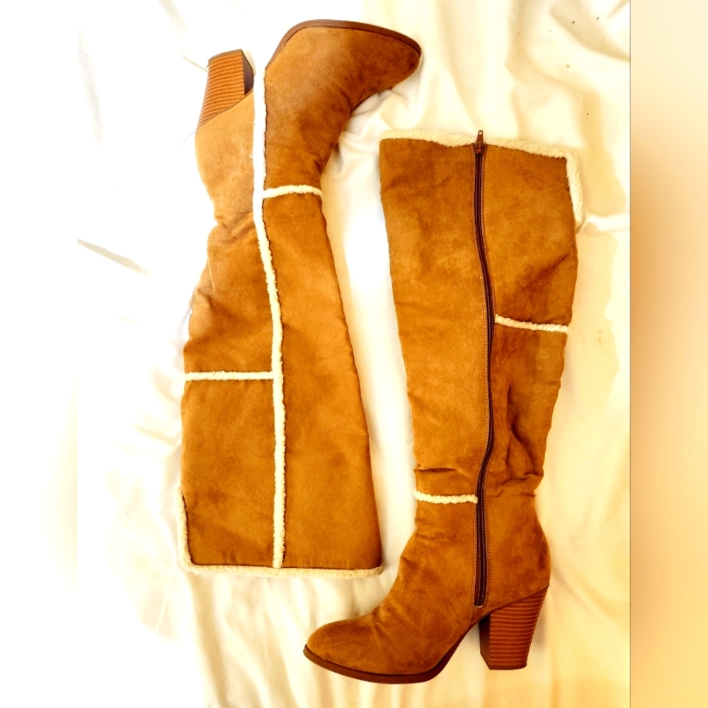 Winter faux fur boots